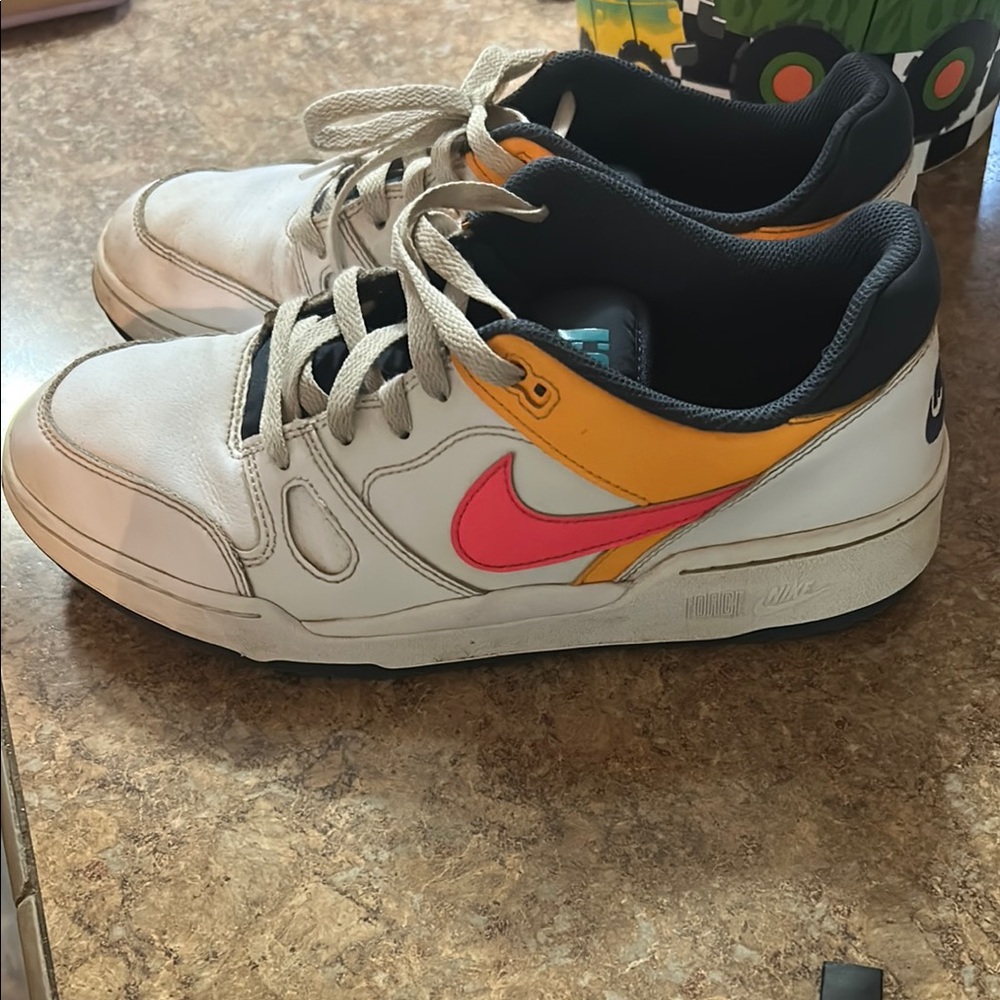 Nike Low-Top Sneakers in White with Pink & Yellow Accents